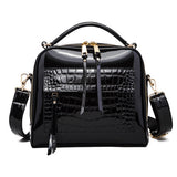 New 2018 fashion crocodile paten leather handbag brig bag small party package trend luxury package Shiny bag