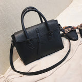 Fashion Women Handbag 2018 Luxury Brand Designed Shoulder Bag for Female PU Leather Smiley Face Crossbody Messenger Bag