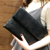 Folding Envelope Bag 2018 New Clutch Bag Female European And American Trend Snake Pattern Hand Wild Party Bag Shoulder Bag F47