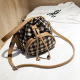 Autumn new woolen handbag shoulder bag lattice British wind wild Messenger bag bucke bag